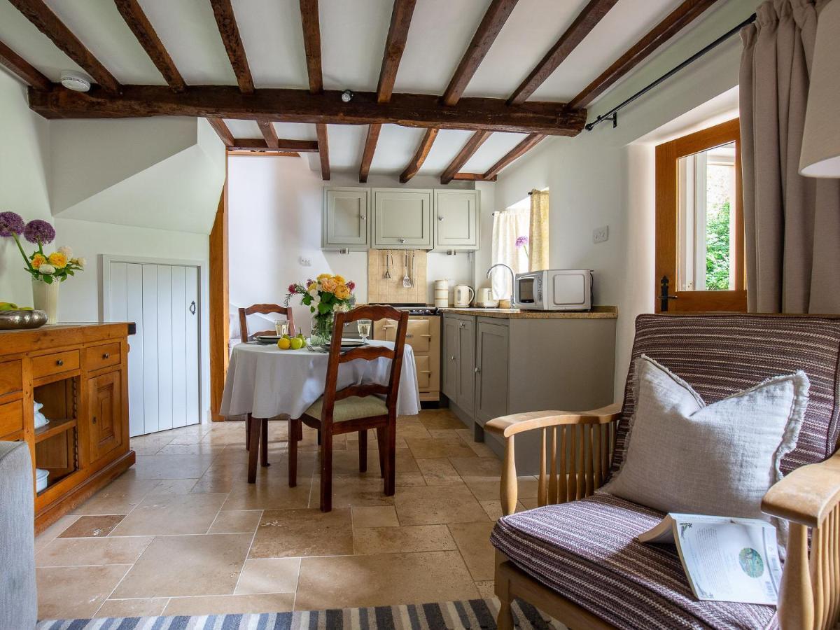Climbing Rose Cottage - Dog Friendly - Peaceful Cotswold Cottage Adlestrop المظهر الخارجي الصورة