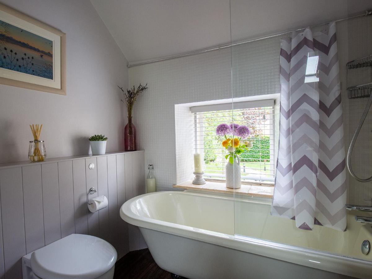 Climbing Rose Cottage - Dog Friendly - Peaceful Cotswold Cottage Adlestrop المظهر الخارجي الصورة