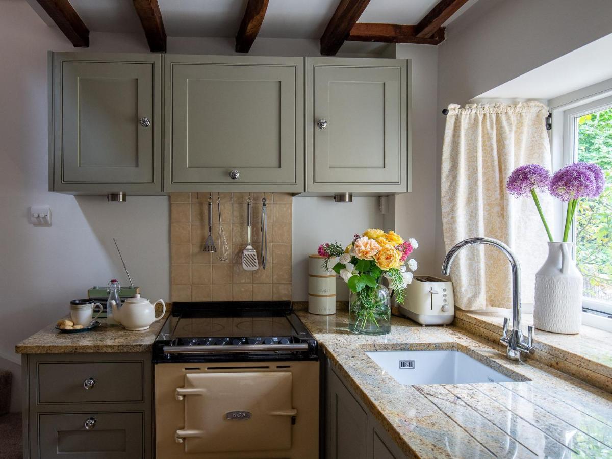 Climbing Rose Cottage - Dog Friendly - Peaceful Cotswold Cottage Adlestrop المظهر الخارجي الصورة